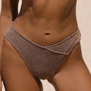 CUPSHE Low rise bikini bottoms